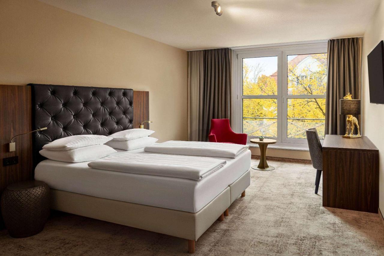 อาเมเดีย โฮเทล แอนด์ สวีท ไลพ์ซิช Hotel ไลป์ซิก ภายนอก รูปภาพ